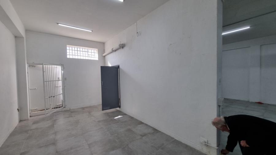 To Let Commercial Property for Rent in Woodstock Western Cape